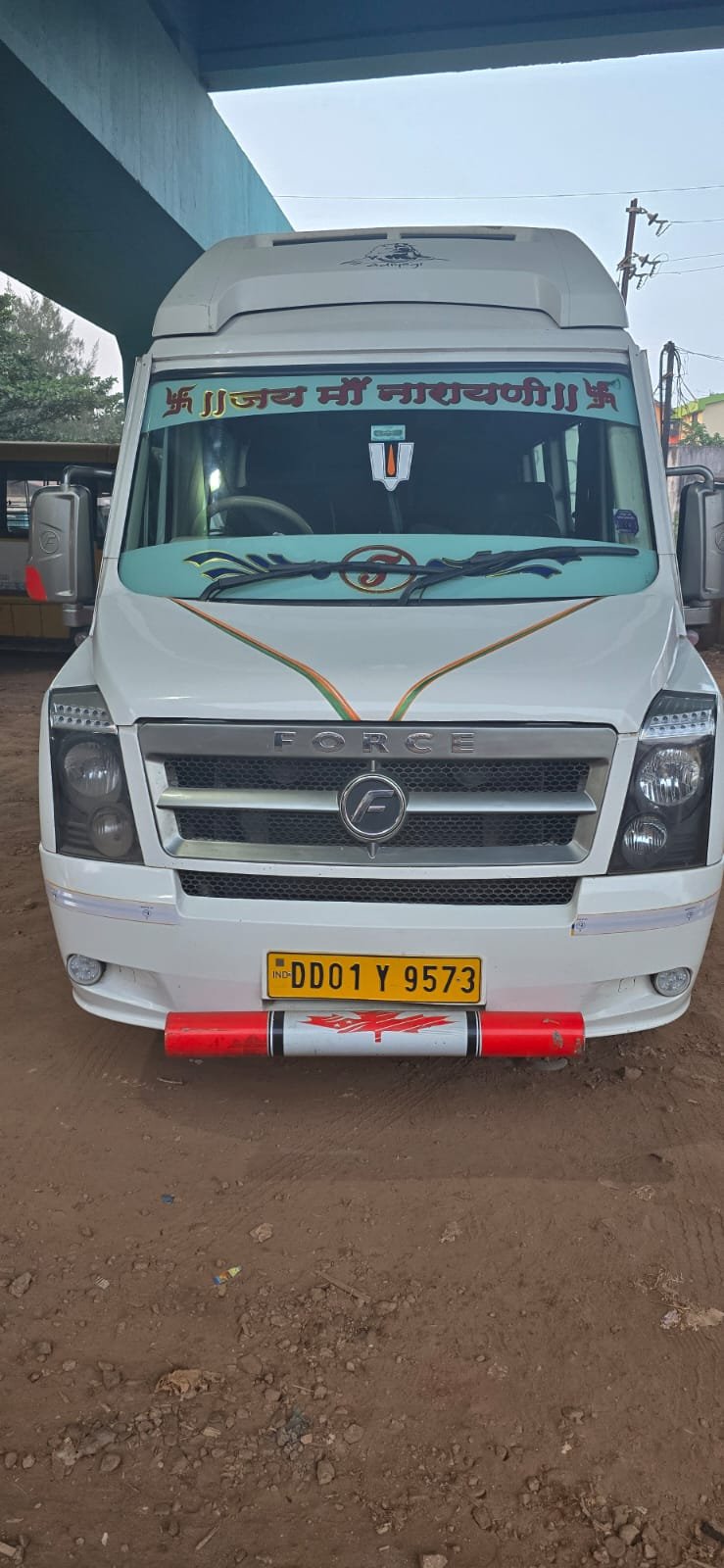 17 Seater Tempo Traveller rental in Indore — photo 10