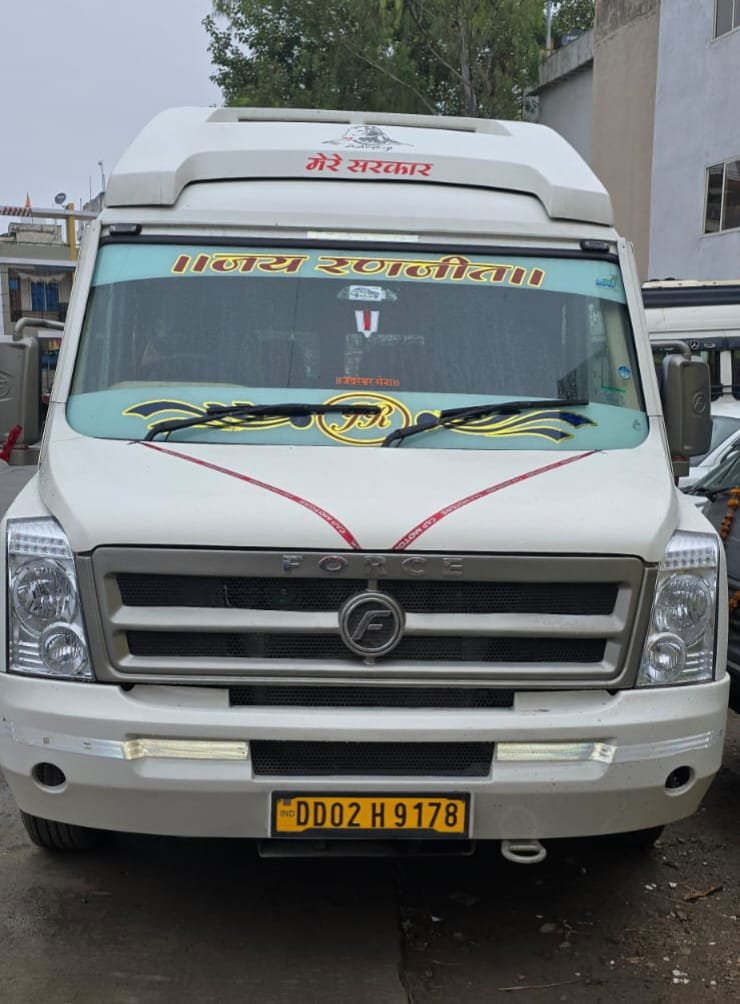 20 Seater Tempo Traveller rental in Indore — photo 2
